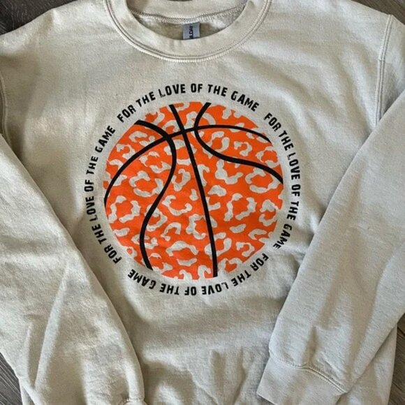 Gildan Cream and Orange Basketball Graphio Crewneck Sweater - Picture 3 of 5